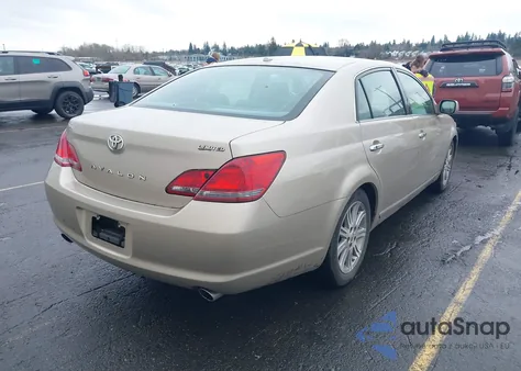 2009 Toyota Avalon Limited z USA, uszkodzony, nr VIN 4T1BK36B49U337804